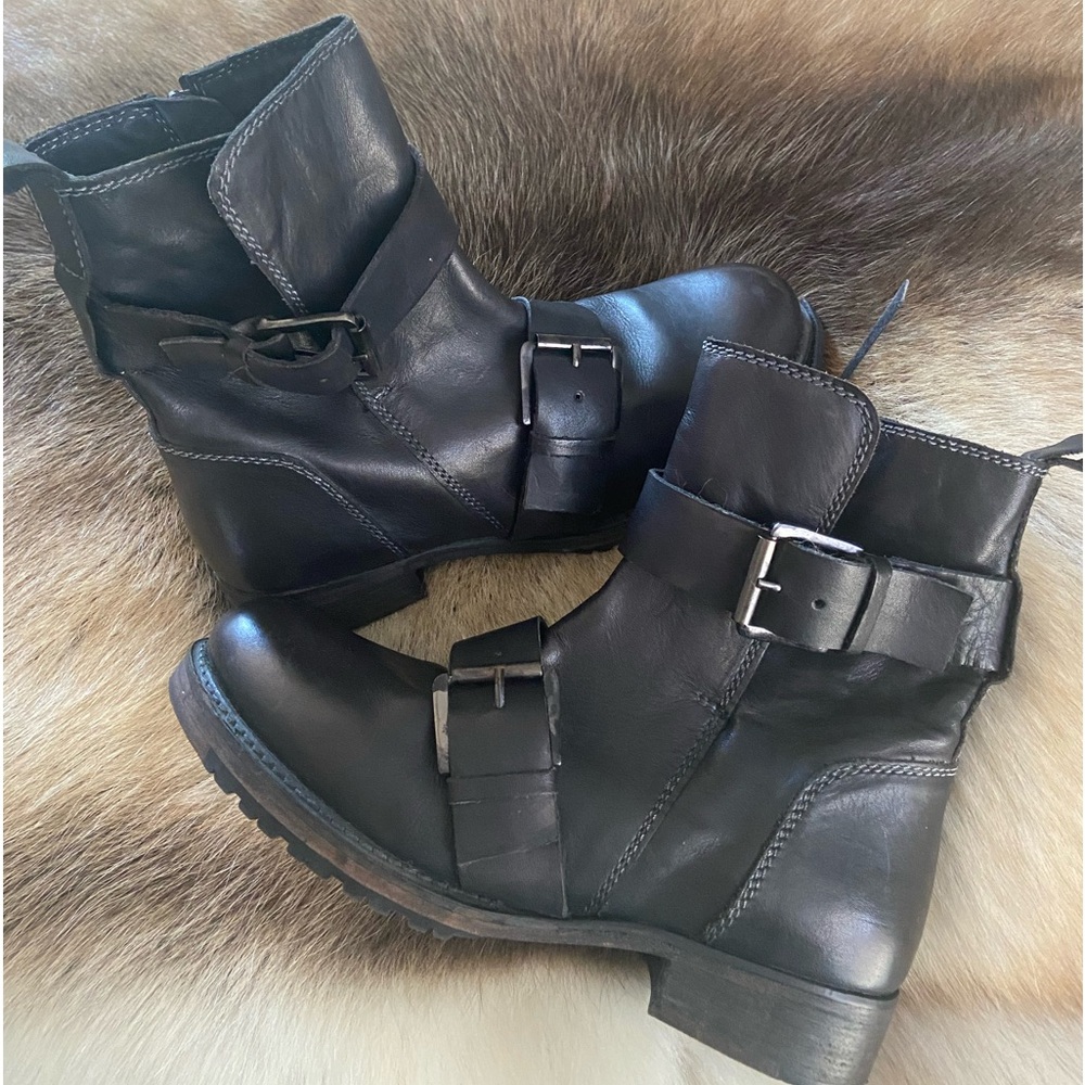 Vintage Foundey Co Black Boots Size 8 EU38 Almost. New!